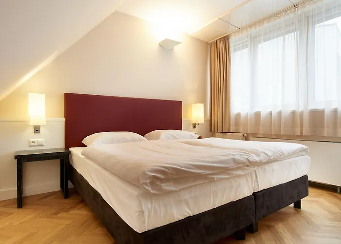 Singerstrasse 21-25 350m Next To St Stephen's Square 4*